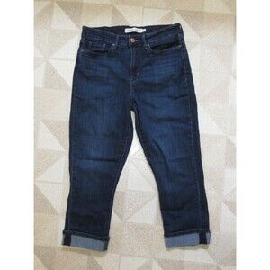 Signature by Levi Strauss Mid Rise Capri Jeans Women’s Size 6 Cuffed Stretch